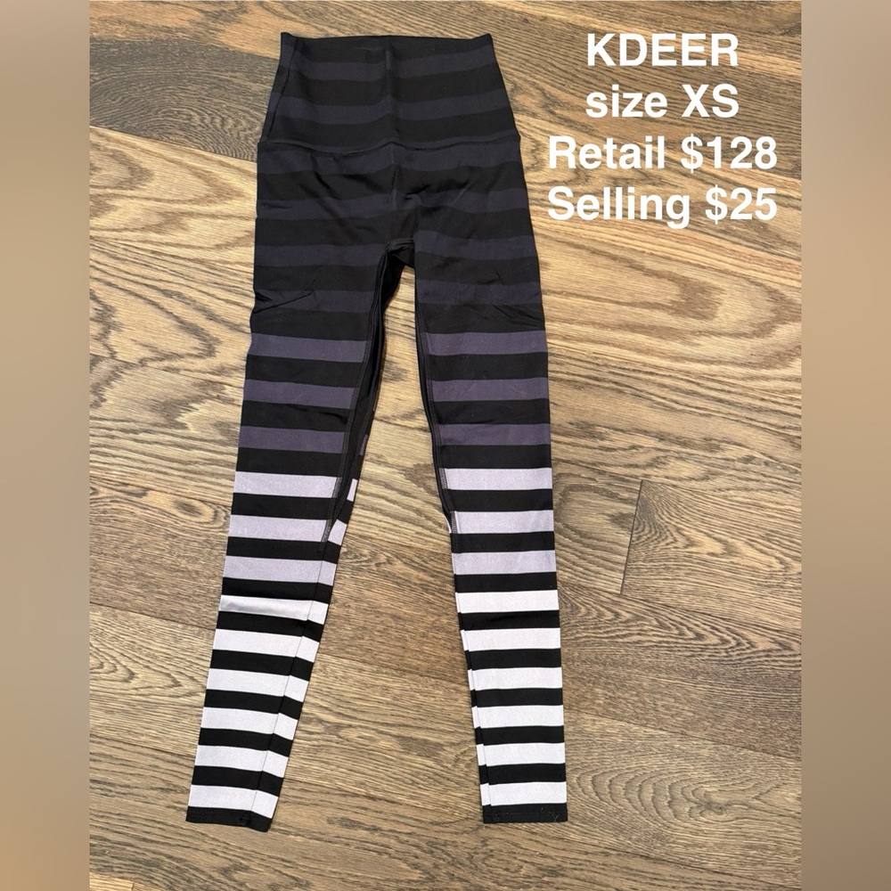 K-DEER Gradient Black and Gray Leggings